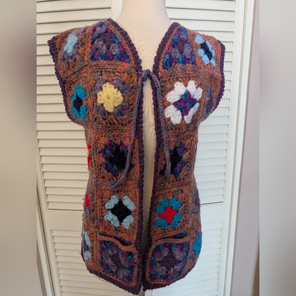 Colorful Granny square crocheted Afghan sweater vest vintage handmade W/ pockets
